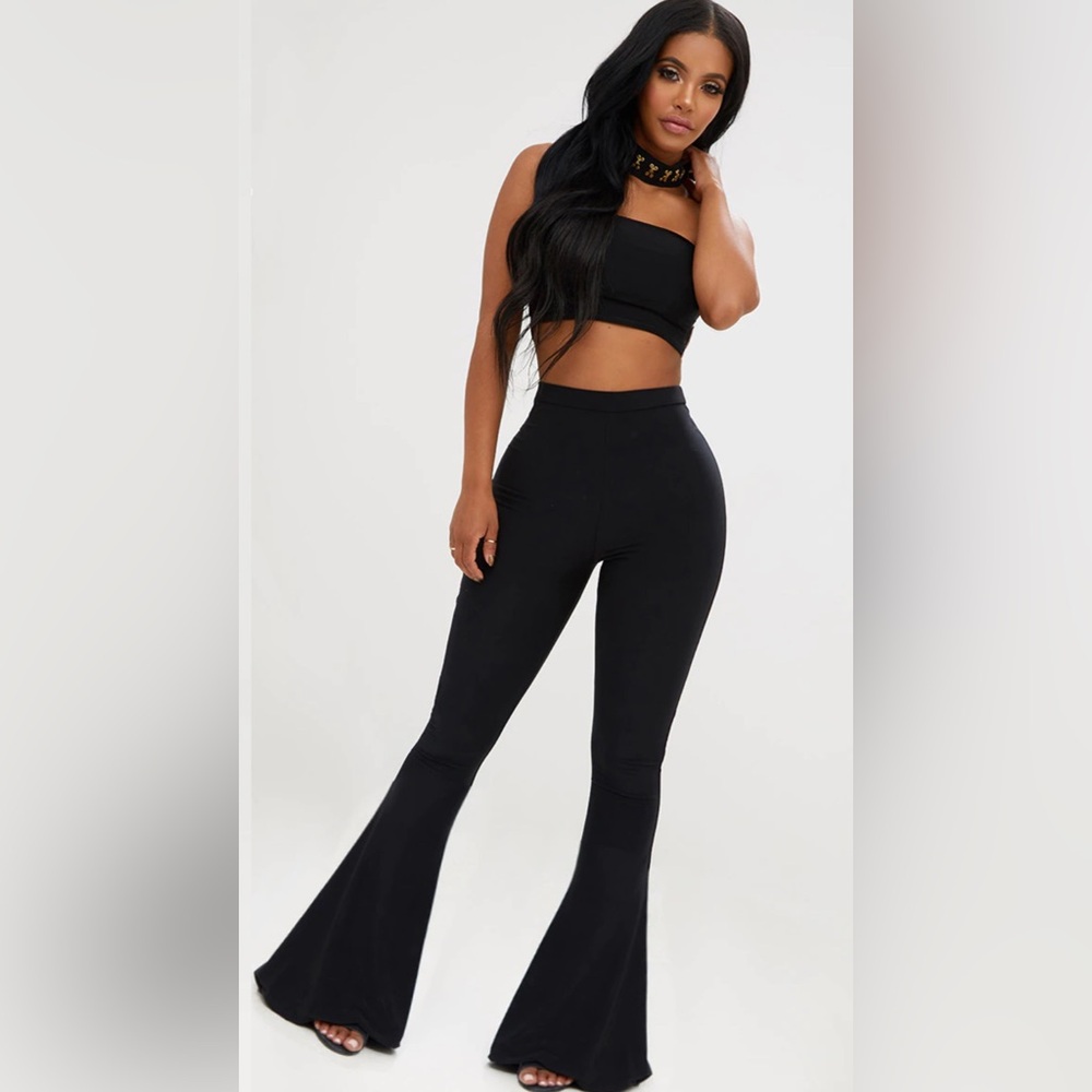 PrettyLittleThing‎ Black Textured Skinny Flare Trousers